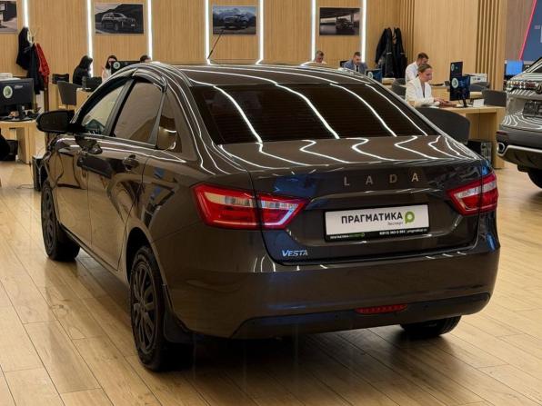 Lada (ВАЗ) Vesta I с пробегом 2022 года, цена 918 000 рублей, 106420 км, седан, Автокод Объявления