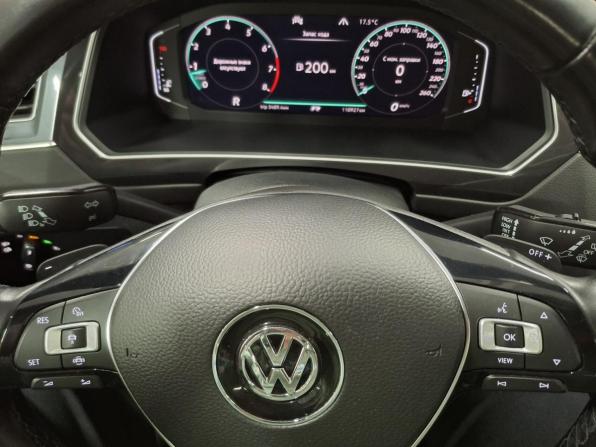 Volkswagen Tiguan II с пробегом 2019 года, цена 3 390 000 рублей, 110928 км, внедорожник, Автокод Объявления