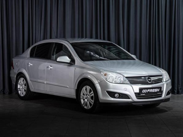 Opel Astra H Рестайлинг с пробегом 2011 года, цена 660 000 рублей, 198938 км, седан, Автокод Объявления