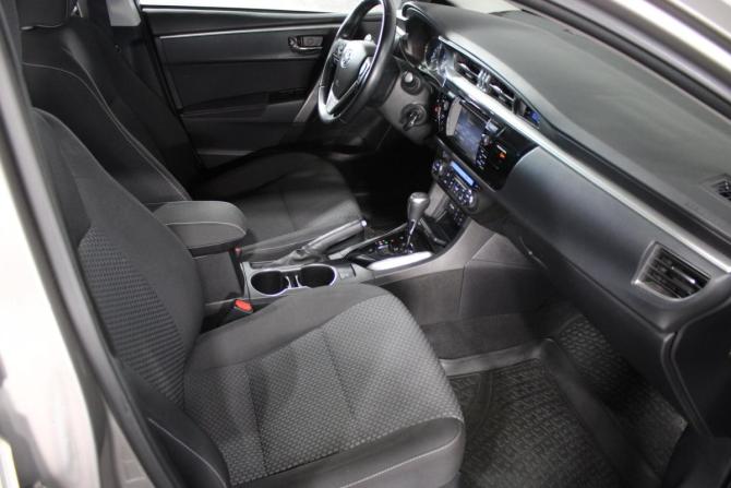 Toyota Corolla XI (E160 E170 E180) с пробегом 2014 года, цена 1 550 000 рублей, 81000 км, седан, Автокод Объявления