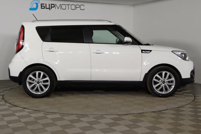 Kia Soul II Рестайлинг с пробегом 2017 года, цена 1 429 990 рублей, 99380 км, хэтчбек, Автокод Объявления