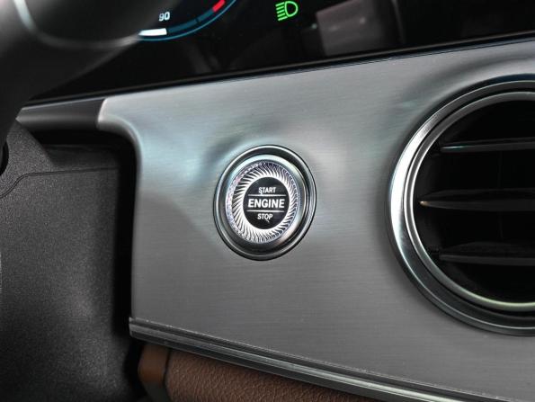Mercedes-Benz E-Класс V (W213 S213 C238) Рестайлинг с пробегом 2021 года, цена 5 299 000 рублей, 50062 км, седан, Автокод Объявления