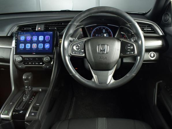 Honda Civic X с пробегом 2018 года, цена 1 799 999 рублей, 97503 км, хэтчбек, Автокод Объявления