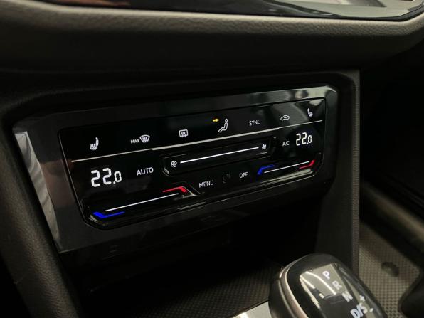 Volkswagen Tiguan II Рестайлинг с пробегом 2021 года, цена 3 150 000 рублей, 62900 км, внедорожник, Автокод Объявления