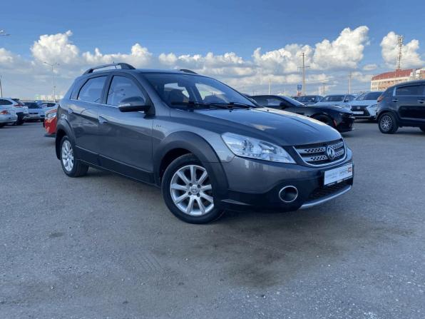 Dongfeng H30 Cross с пробегом 2015 года, цена 497 721 рубль, 113155 км, хэтчбек, Автокод Объявления
