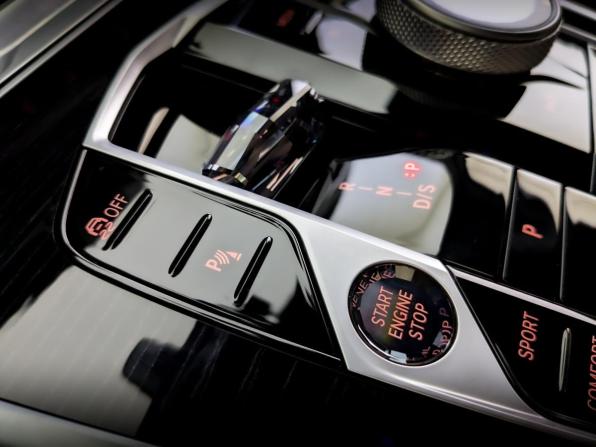 BMW X6 III (G06) Рестайлинг с пробегом 2025 года, цена 13 930 000 рублей, 7944 км, внедорожник, Автокод Объявления