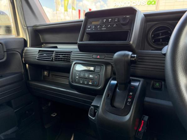 Honda N-VAN с пробегом 2019 года, цена 900 000 рублей, 139000 км, минивэн, Автокод Объявления
