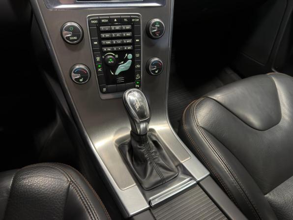 Volvo XC60 I с пробегом 2013 года, цена 1 149 000 рублей, 340000 км, внедорожник, Автокод Объявления
