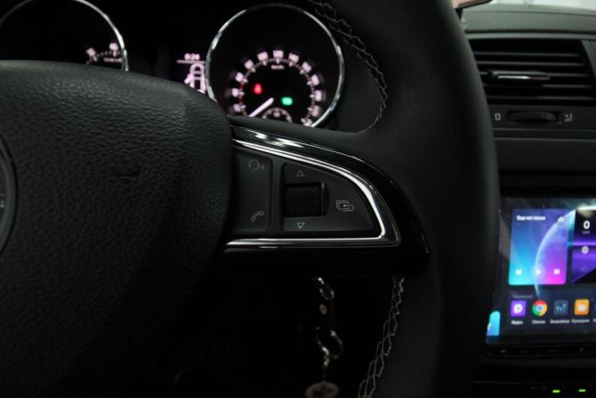 Skoda Yeti I Рестайлинг с пробегом 2015 года, цена 1 100 000 рублей, 205177 км, внедорожник, Автокод Объявления