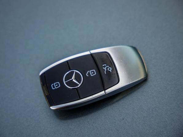 Mercedes-Benz E-Класс V (W213 S213 C238) с пробегом 2018 года, цена 3 368 000 рублей, 142363 км, седан, Автокод Объявления