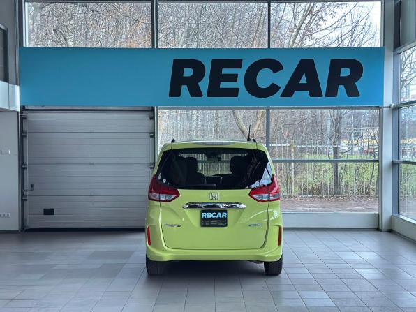 Honda Freed II с пробегом 2018 года, цена 1 500 000 рублей, 96537 км, компактвэн, Автокод Объявления