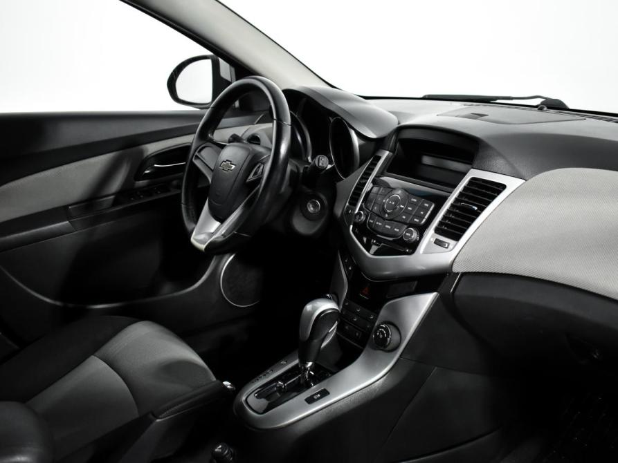 Chevrolet Cruze I Санкт-Петербург  - изображение 13