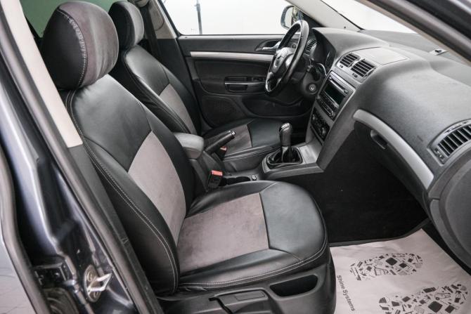 Skoda Octavia II (A5) Рестайлинг с пробегом 2012 года, цена 829 000 рублей, 210000 км, лифтбек, Автокод Объявления