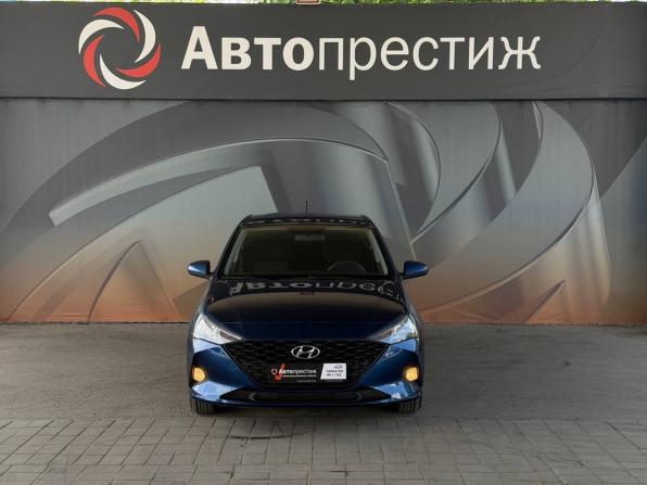 Hyundai Solaris II Рестайлинг с пробегом 2021 года, цена 1 580 000 рублей, 115000 км, седан, Автокод Объявления
