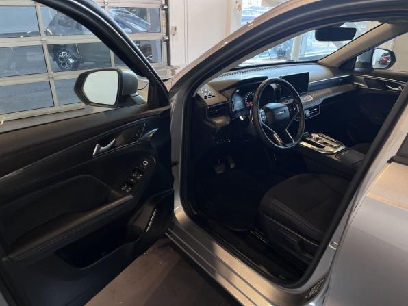 Haval Jolion I с пробегом 2023 года, цена 2 118 000 рублей, 75481 км, внедорожник, Автокод Объявления