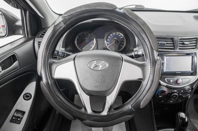 Hyundai Solaris I Рестайлинг с пробегом 2016 года, цена 1 249 000 рублей, 143000 км, седан, Автокод Объявления
