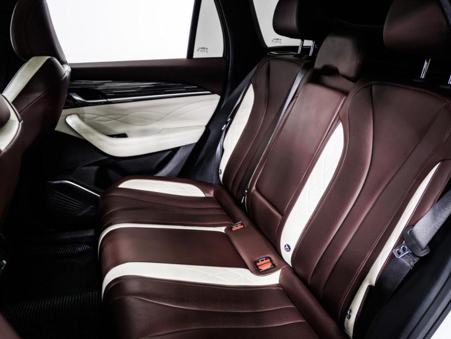 Geely Monjaro I Москва  - изображение 15