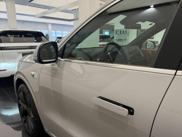 Новый Li Auto (Lixiang) L6 2025 года, цена 8 449 000 рублей, внедорожник, Автокод Объявления