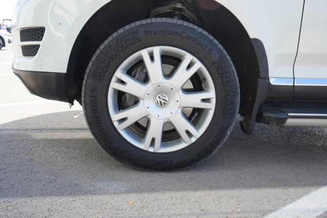 Volkswagen Touareg I Рестайлинг с пробегом 2009 года, цена 1 650 000 рублей, 187000 км, внедорожник, Автокод Объявления