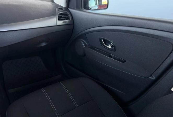Renault Megane III Рестайлинг с пробегом 2013 года, цена 870 000 рублей, 82190 км, хэтчбек, Автокод Объявления