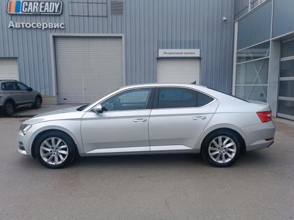 Skoda Superb III Рестайлинг с пробегом 2020 года, цена 2 500 000 рублей, 63800 км, лифтбек, Автокод Объявления