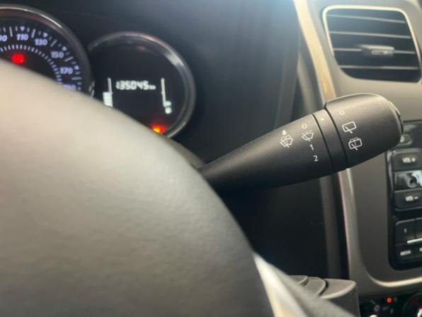 Renault Sandero II Рестайлинг с пробегом 2021 года, цена 1 132 000 рублей, 135039 км, хэтчбек, Автокод Объявления