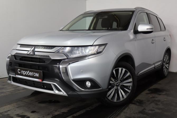 Mitsubishi Outlander III Рестайлинг 3 с пробегом 2019 года, цена 1 699 000 рублей, 145000 км, внедорожник, Автокод Объявления
