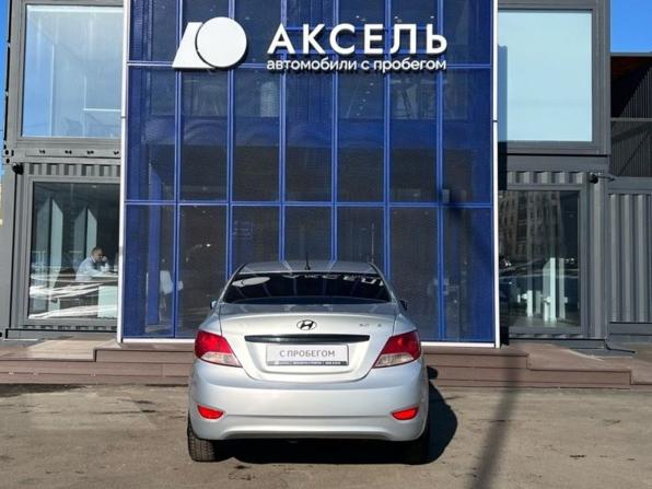 Hyundai Solaris I с пробегом 2012 года, цена 485 000 рублей, 236000 км, седан, Автокод Объявления