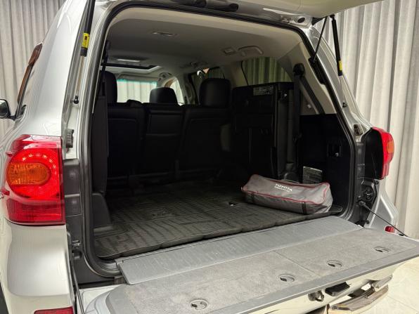 Toyota Land Cruiser 200 Series Рестайлинг 1 с пробегом 2013 года, цена 3 759 000 рублей, 244860 км, внедорожник, Автокод Объявления