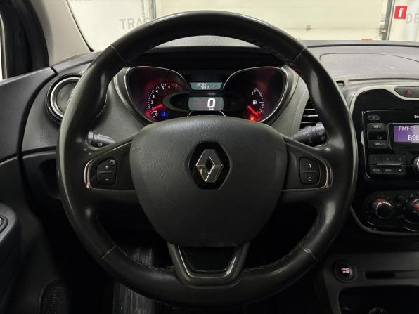 Renault Kaptur I с пробегом 2018 года, цена 1 300 000 рублей, 207000 км, внедорожник, Автокод Объявления