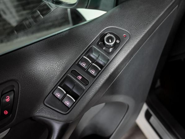 Volkswagen Tiguan I Рестайлинг с пробегом 2012 года, цена 1 300 000 рублей, 183386 км, внедорожник, Автокод Объявления