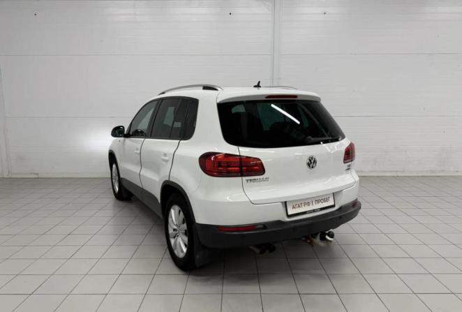 Volkswagen Tiguan I Рестайлинг с пробегом 2016 года, цена 1 780 000 рублей, 102446 км, внедорожник, Автокод Объявления