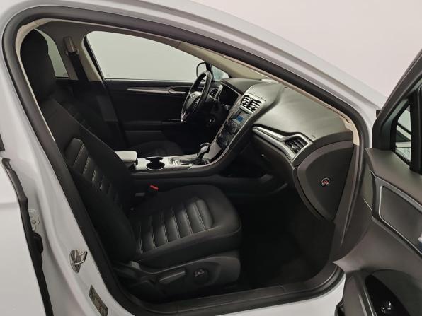 Ford Mondeo V с пробегом 2017 года, цена 1 699 000 рублей, 114862 км, седан, Автокод Объявления