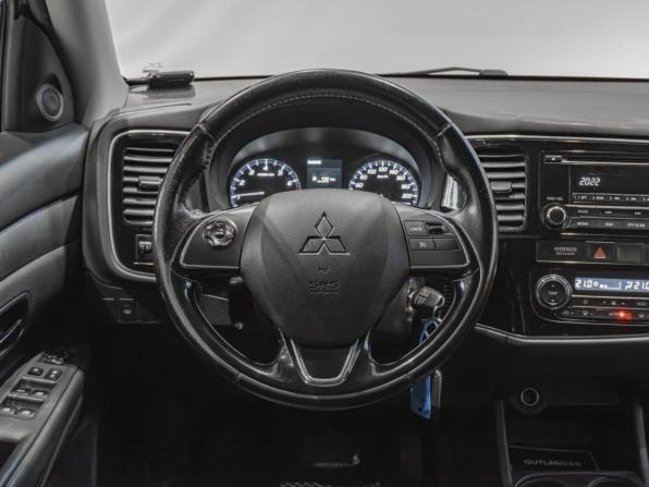 Mitsubishi Outlander III Рестайлинг 2 с пробегом 2015 года, цена 990 000 рублей, 339193 км, внедорожник, Автокод Объявления