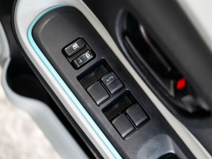 Toyota Aqua I Иркутск  - изображение 15