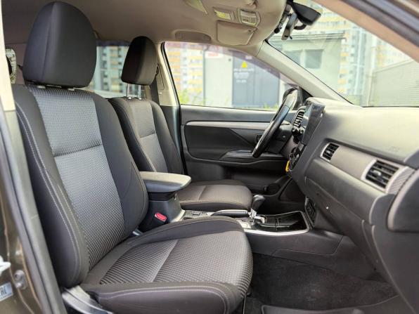 Mitsubishi Outlander III Рестайлинг 3 с пробегом 2018 года, цена 1 480 000 рублей, 265000 км, внедорожник, Автокод Объявления