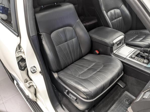 Toyota Land Cruiser 200 Series Рестайлинг 2 с пробегом 2019 года, цена 7 550 000 рублей, 132326 км, внедорожник, Автокод Объявления