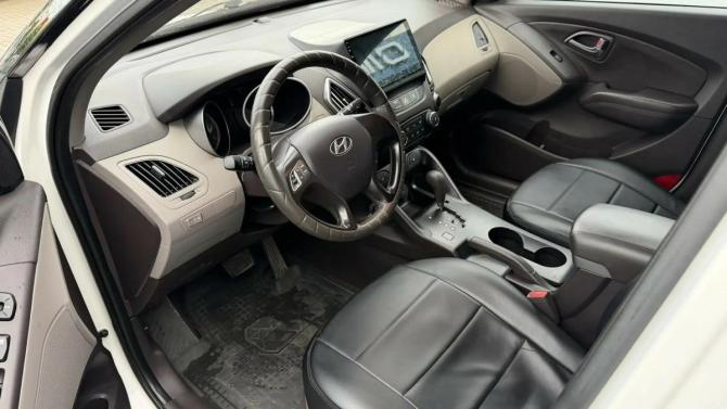Hyundai ix35 I Рестайлинг с пробегом 2013 года, цена 1 211 000 рублей, 218348 км, внедорожник, Автокод Объявления