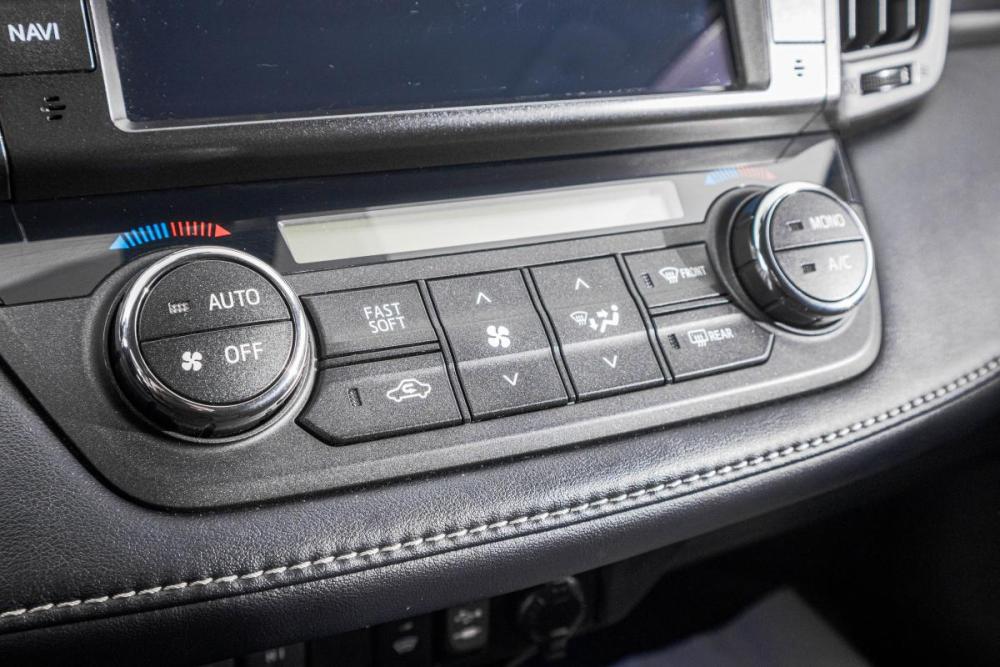 Toyota RAV4 IV (XA40) Рестайлинг Барнаул  - изображение 24