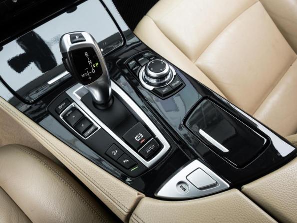 BMW 5 серии VI (F10/F11/F07) Рестайлинг с пробегом 2013 года, цена 2 100 000 рублей, 167030 км, седан, Автокод Объявления