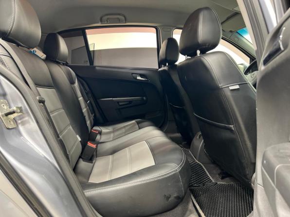 Opel Astra H Рестайлинг с пробегом 2010 года, цена 650 000 рублей, 180000 км, хэтчбек, Автокод Объявления