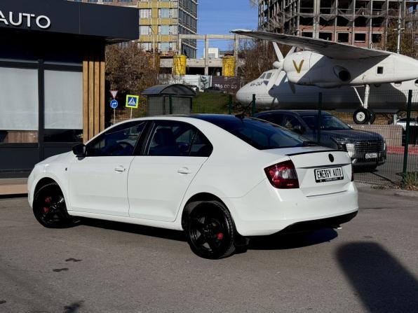 Skoda Rapid I с пробегом 2017 года, цена 1 230 000 рублей, 157602 км, лифтбек, Автокод Объявления