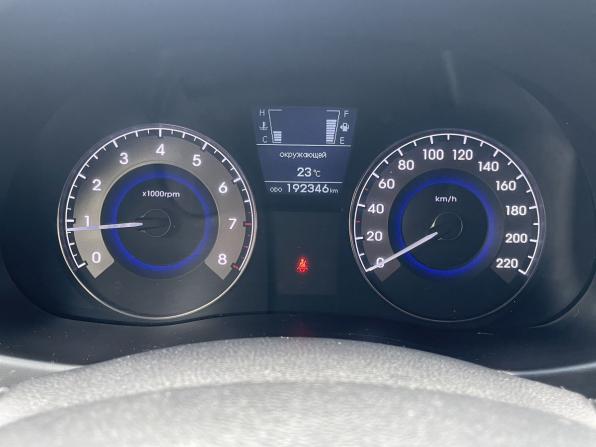 Hyundai Solaris I с пробегом 2013 года, цена 669 000 рублей, 192345 км, седан, Автокод Объявления