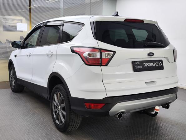 Ford Kuga II Рестайлинг с пробегом 2017 года, цена 1 520 000 рублей, 175000 км, внедорожник, Автокод Объявления