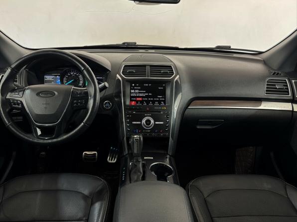 Ford Explorer V Рестайлинг 2 с пробегом 2018 года, цена 2 380 000 рублей, 223826 км, внедорожник, Автокод Объявления