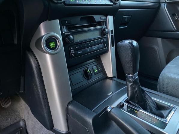 Toyota Land Cruiser Prado 150 Series с пробегом 2012 года, цена 3 250 000 рублей, 251257 км, внедорожник, Автокод Объявления