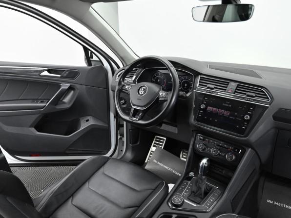 Volkswagen Tiguan II с пробегом 2018 года, цена 1 999 000 рублей, 105000 км, внедорожник, Автокод Объявления