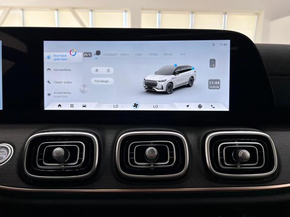 Jaecoo J8 с пробегом 2024 года, цена 3 500 000 рублей, 34184 км, внедорожник, Автокод Объявления