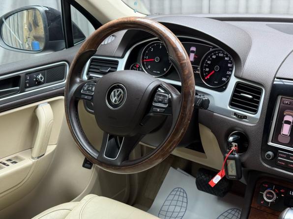 Volkswagen Touareg II с пробегом 2011 года, цена 1 749 000 рублей, 310436 км, внедорожник, Автокод Объявления