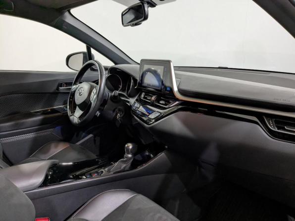 Toyota C-HR I с пробегом 2019 года, цена 2 550 000 рублей, 56400 км, внедорожник, Автокод Объявления